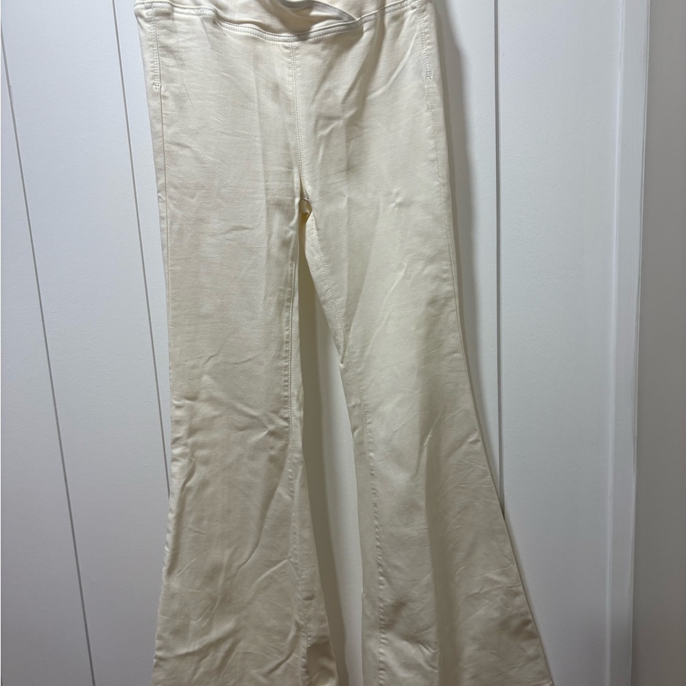 We The Free People Pull On Flare pants Size 26 Stretch Ivory White EUC